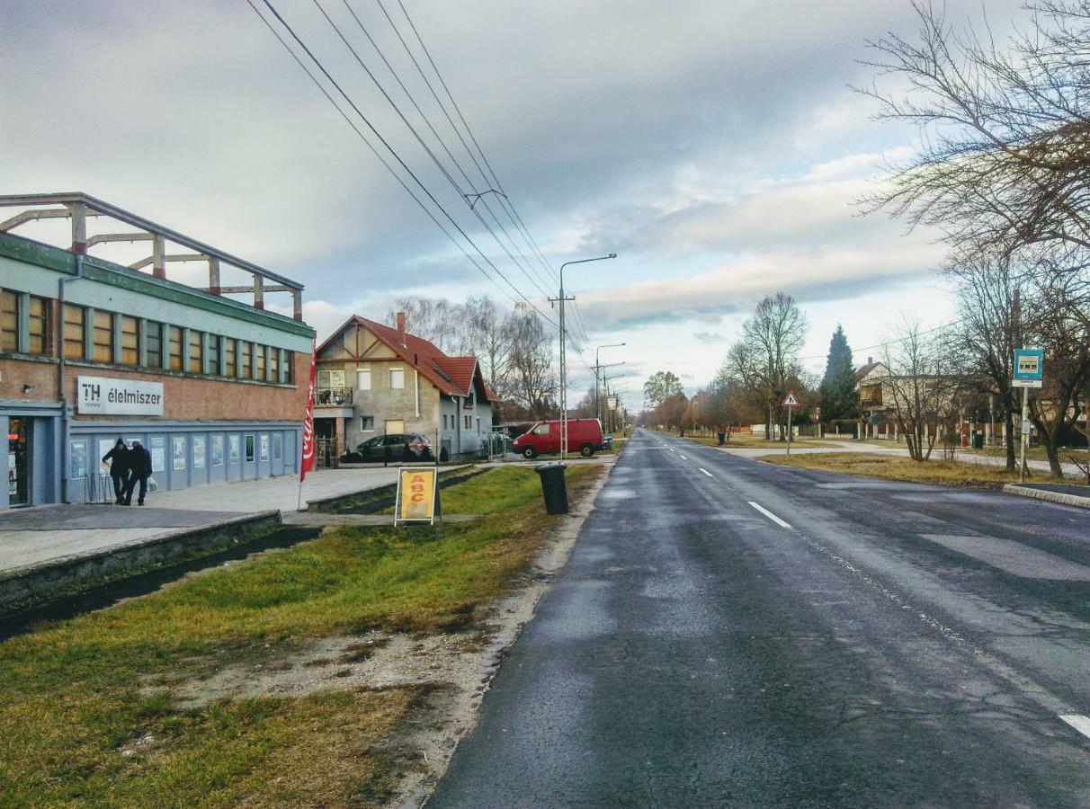 Fesztival Nyaralohaz Leilighet Zamárdi Eksteriør bilde